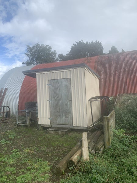 Site shed/ Cabin Carousel 4