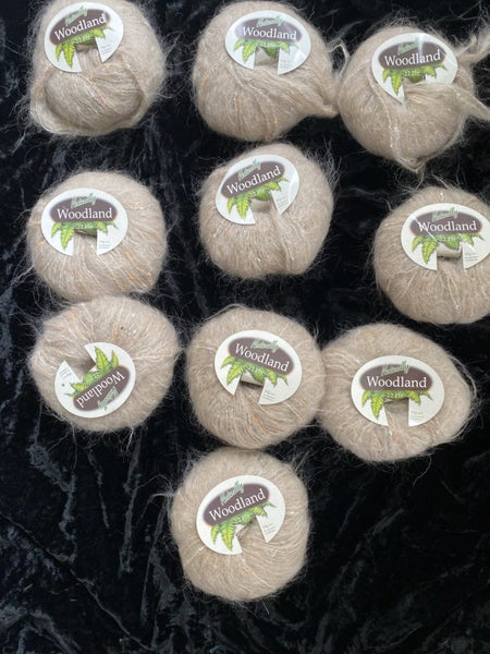 Naturally Woodland 12 Ply yarn a fuzzy mohair-blend yarn from New Zealand. Carousel 1
