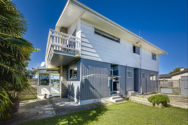 Image 1 of 18