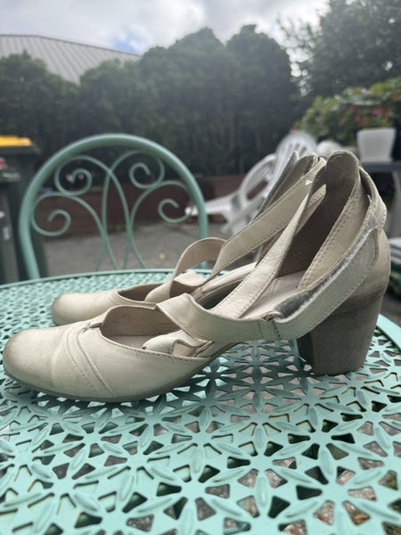 KHRIO VERA PELLE CREAM LEATHER SHOES MADE IN ITALY SIZE EU 40 NZ 9 NEW Carousel 2