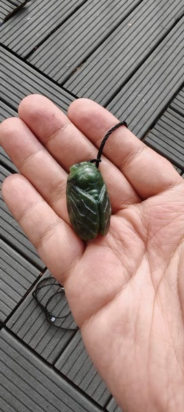 Greenstone Cicada (Kihikihi) Pendant 01 Carousel 11