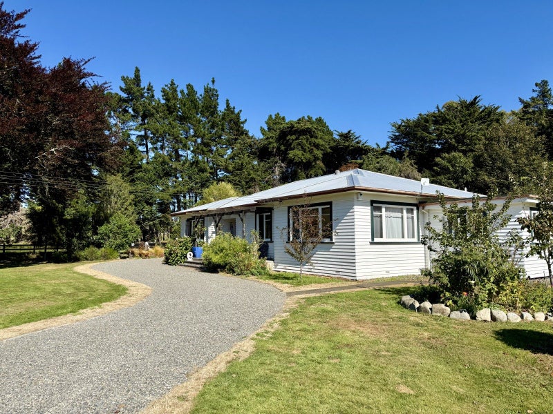 Image 1 of 32