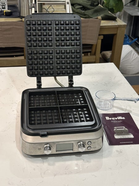 Breville Smart Waffle 4-Slice Waffle Maker (BWM640) Carousel 5