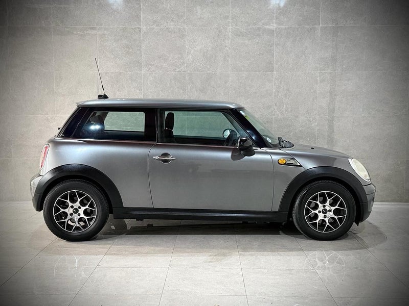 2010 MINI Cooper Manual438863845026048001