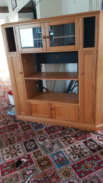 Wooden Entertainment Unit as pictured Carousel 2