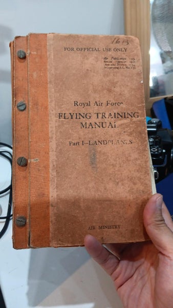 RAF Flying training Manual Pt 1 Carousel 1