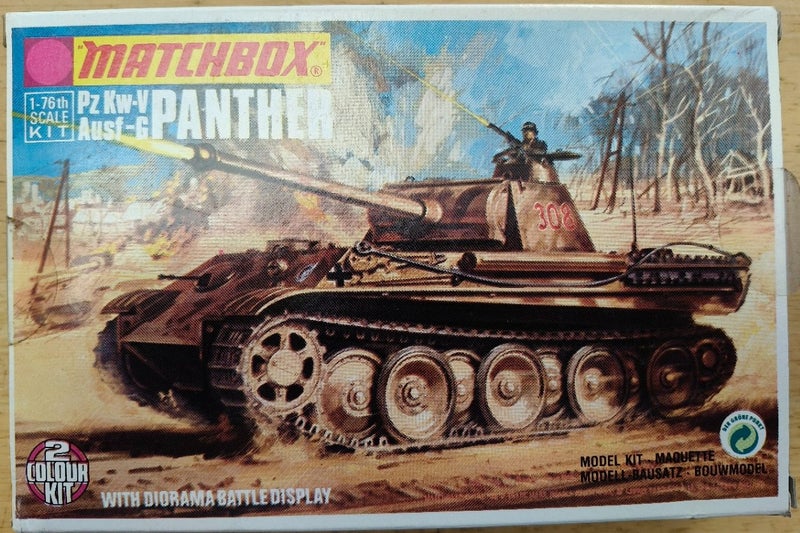 MATCHBOX 40073 PZKW. V PANTHER AUSF. G - 1/76 1973 REVELL BOXING Carousel 1
