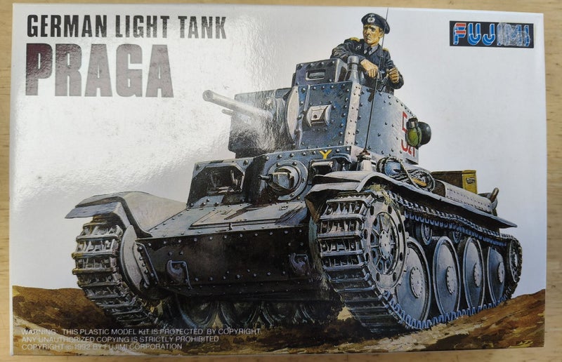 FUJIMI 76004 GERMAN LIGHT TANK PRAGA - 1/76 Carousel 1