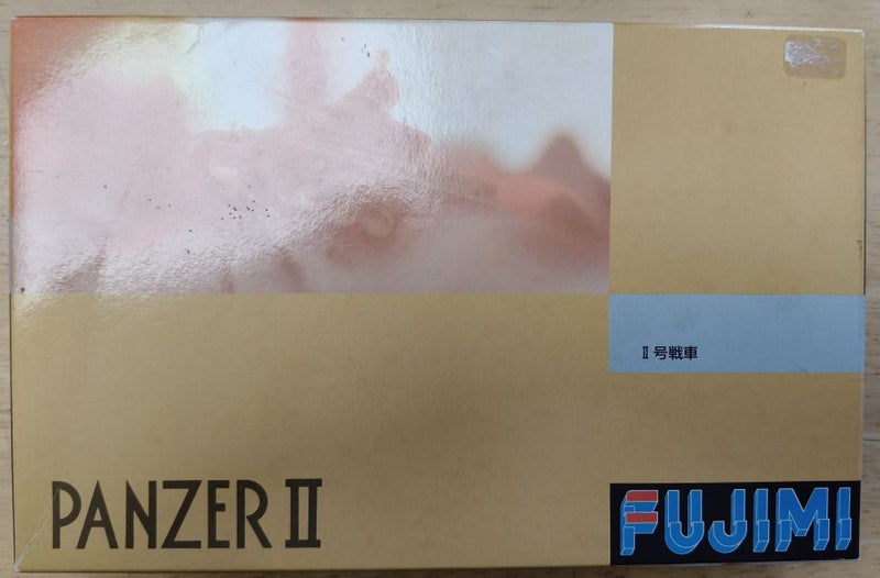 FUJIMI 38028 PANZER II - 1/76 Carousel 1