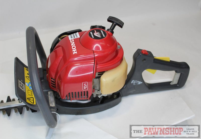 Honda 4-Stroke Petrol Hedge Trimmer Carousel 2