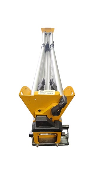 DEWALT MITRE SAW STAND Carousel 2