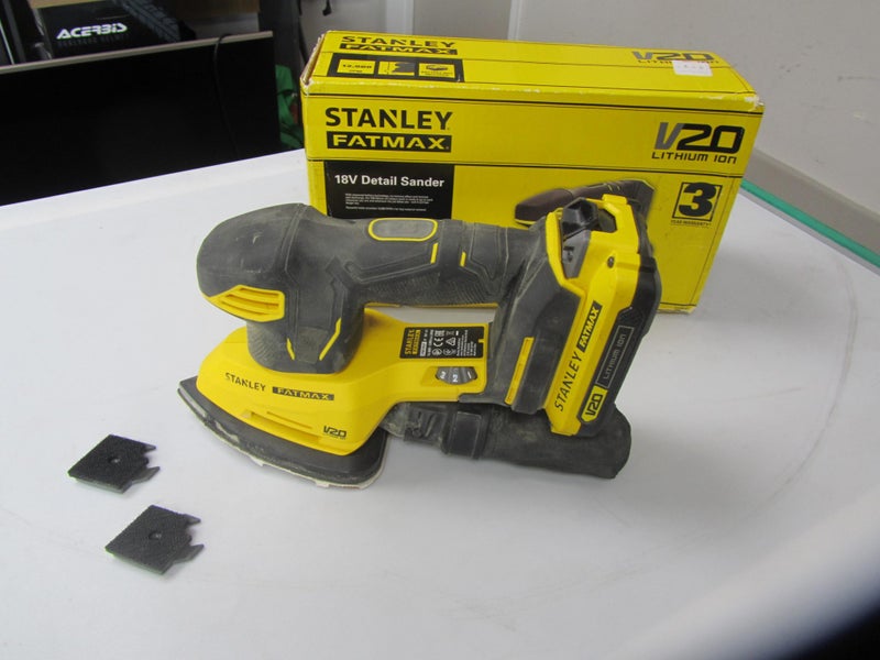Stanley Fatmax 18v Detail Sander with Battery Carousel 1