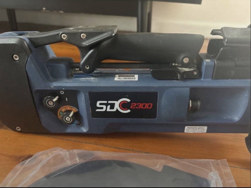 Minelab SDC 2300 Detector Carousel 1