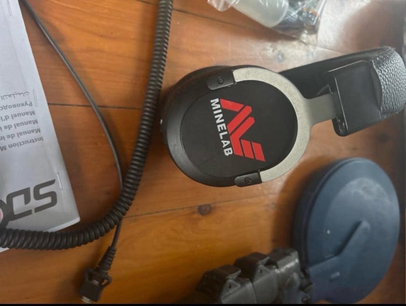 Minelab SDC 2300 Detector Carousel 2