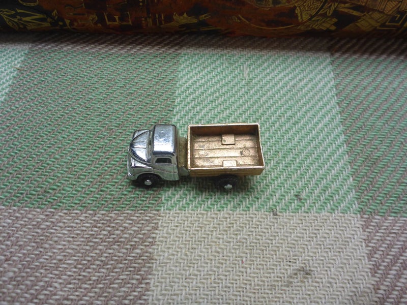 Vintage NZ Fun Ho Diecast Toy Chrome Midget No. 3 Austin Truck Funho New Zealand Carousel 2