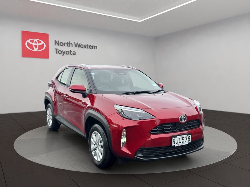 2025 Toyota Yaris GX 1.5L Hybrid FWD SUV