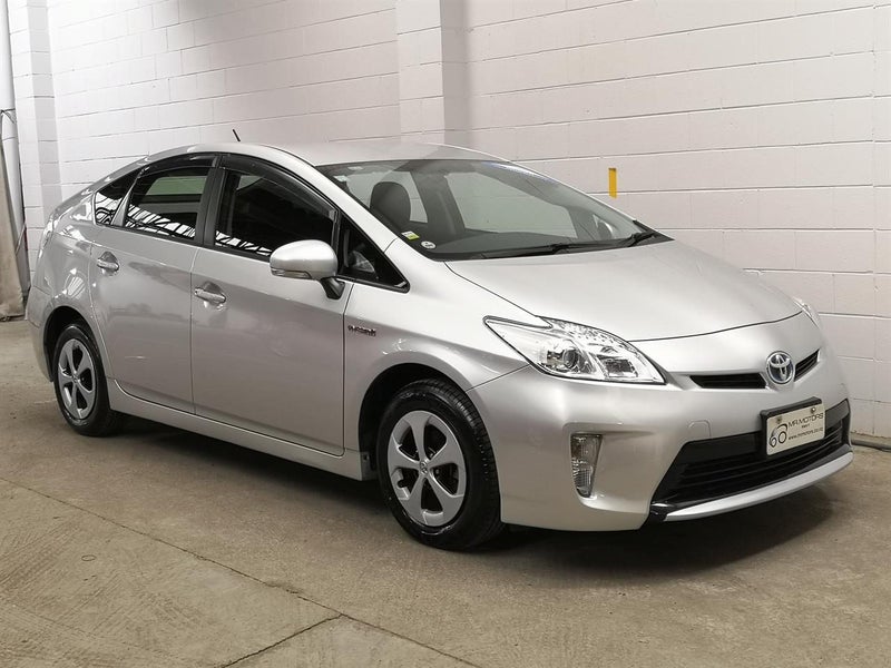 2014 Toyota Prius Facelift, Camchain, nice n tidy