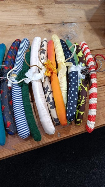 Foam covered hangers bulk lot Carousel 2