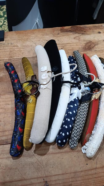 Foam covered hangers bulk lot Carousel 3