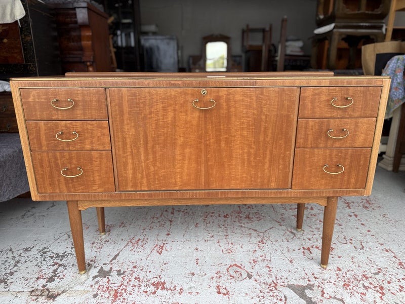 A 'Greaves & Thomas' Mid Century Modern Rosewood Sideboard or Home Bar cabinet Carousel 1