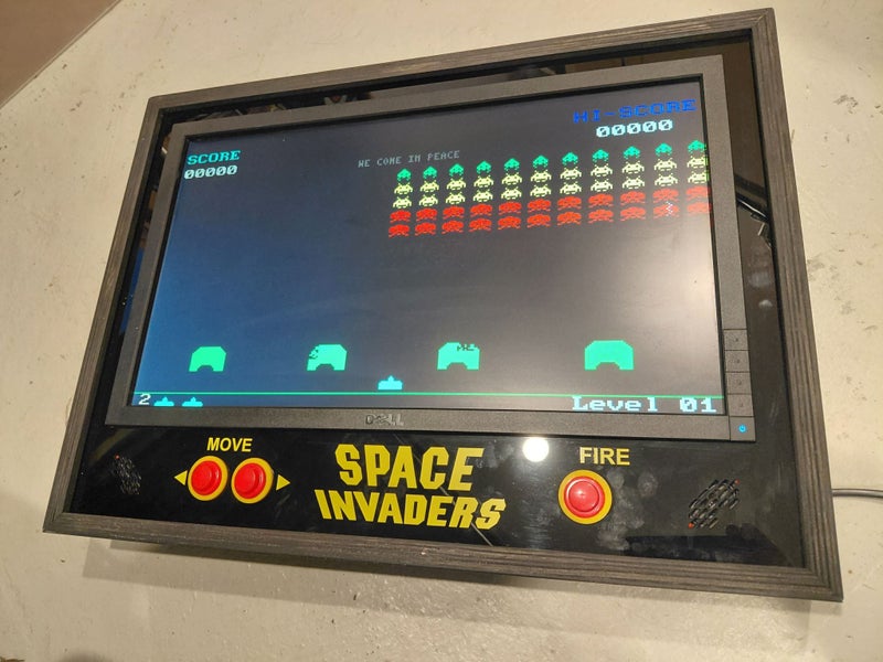 SPACE INVADERS slim color LCD - plays exactly as original game with audio Carousel 1