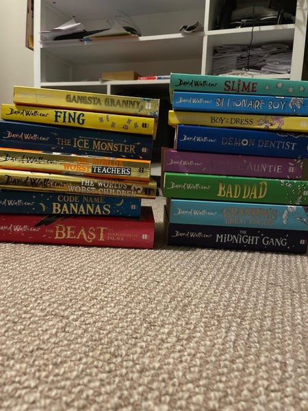 Huge David Walliams Bundle - 15 books Carousel 1