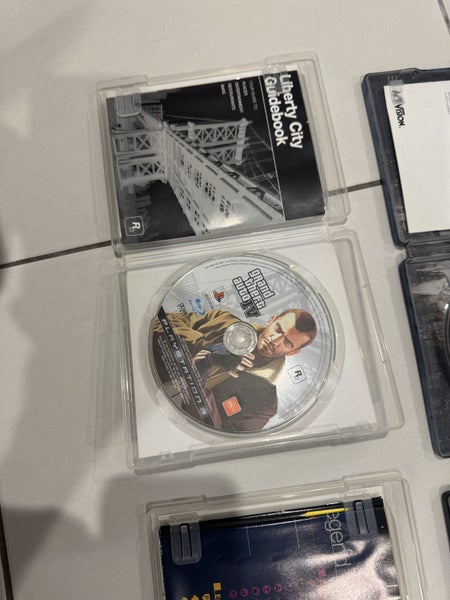PS3 Games GTA and Call Of Duty Carousel 6