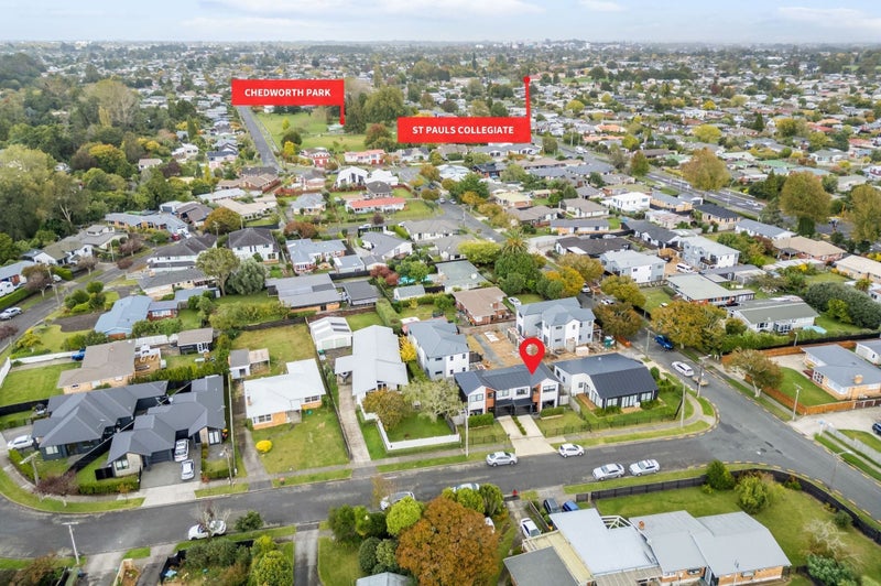 gallery carousel 17