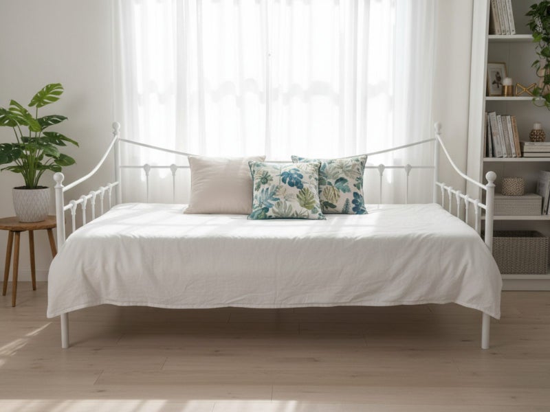 Day Bed Carousel 1