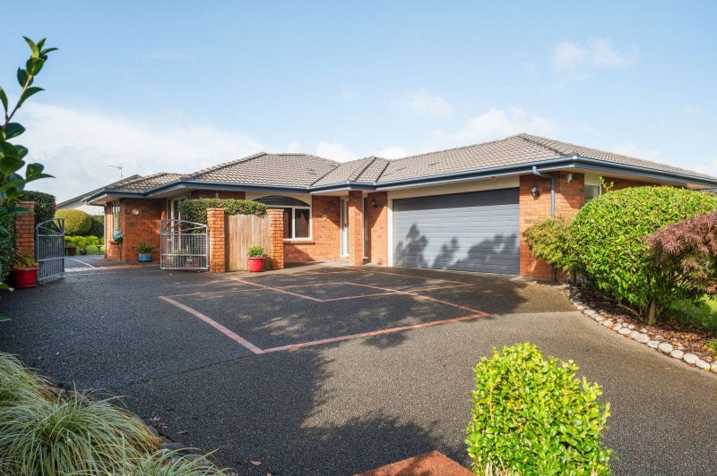 Image 1 of 20