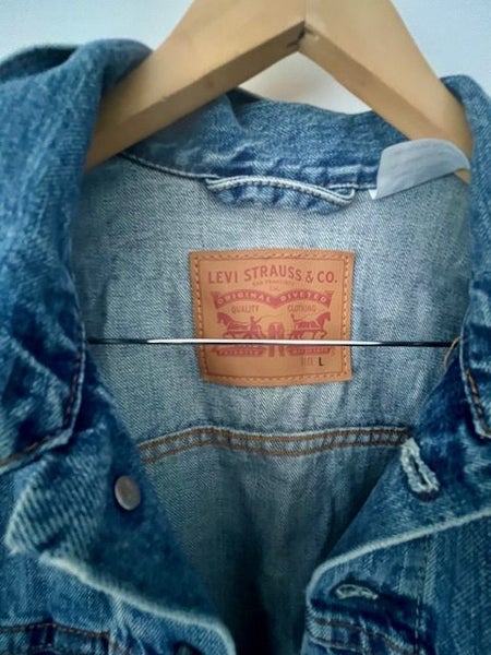 Levis Denim Jacket Carousel 1