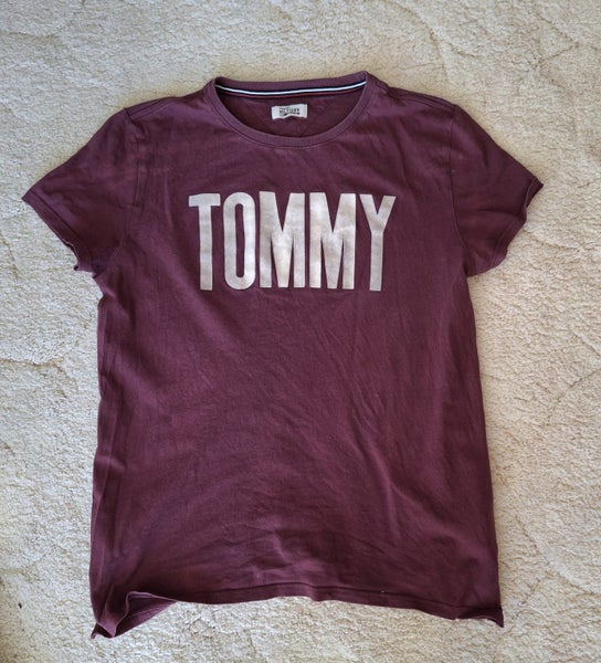 Tommy S/S Tee Aubergine Red Small Carousel 1