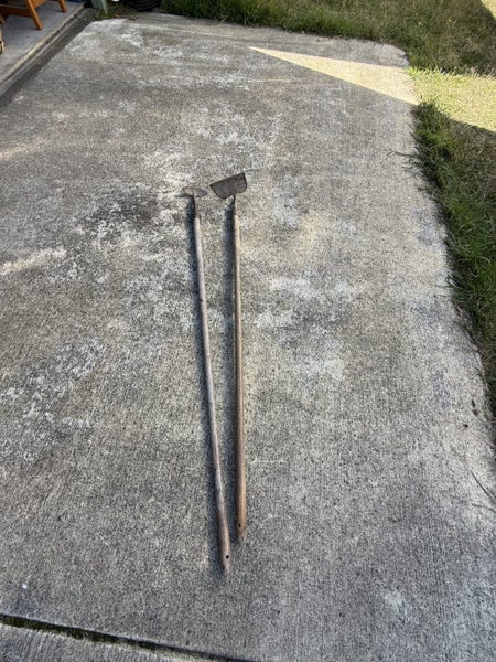 Garden Hoes x 2 Carousel 1