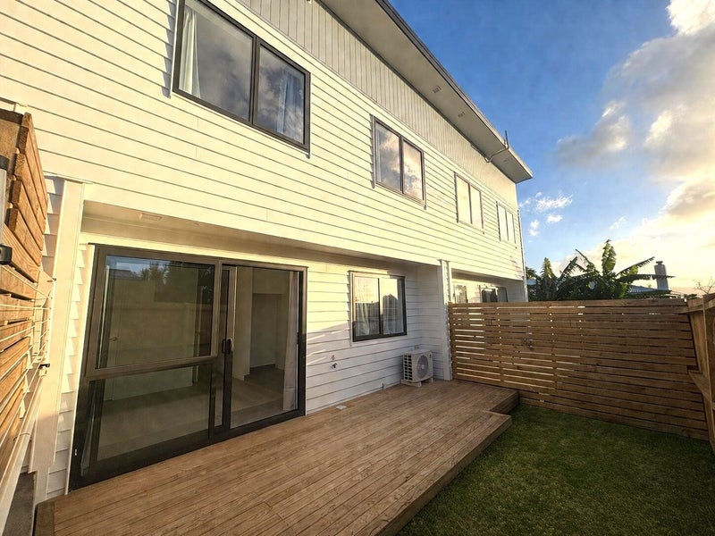 Image 1 of 11
