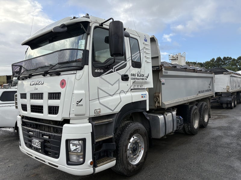 Isuzu CYZ460 6x4 Tipper & trailer