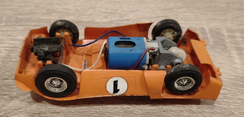 SCALEXTRIC ELEKTRA Carousel 2