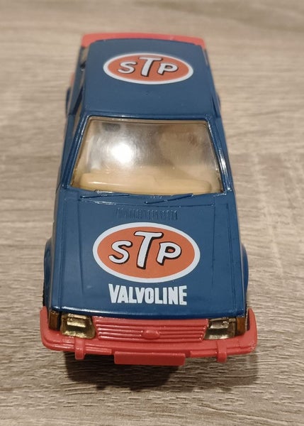 SCALEXTRIC FORD ESCORT XR3i X 2 Carousel 2