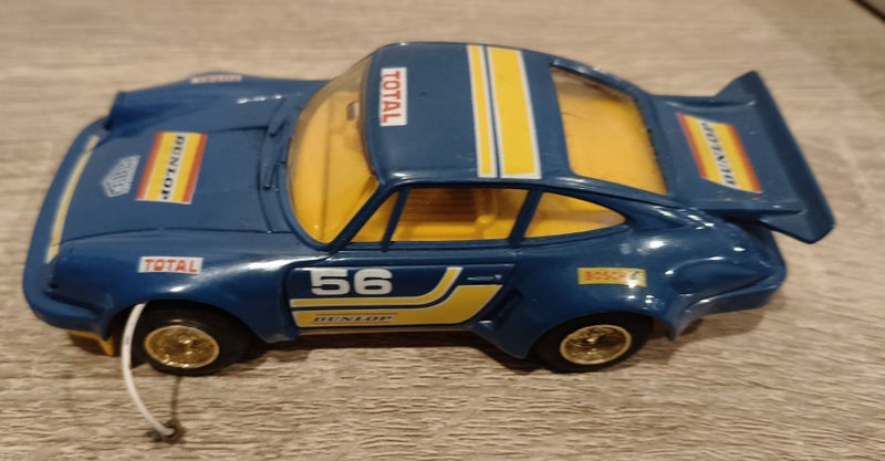 SCALEXTRIC PORSCHE TURBO Carousel 5