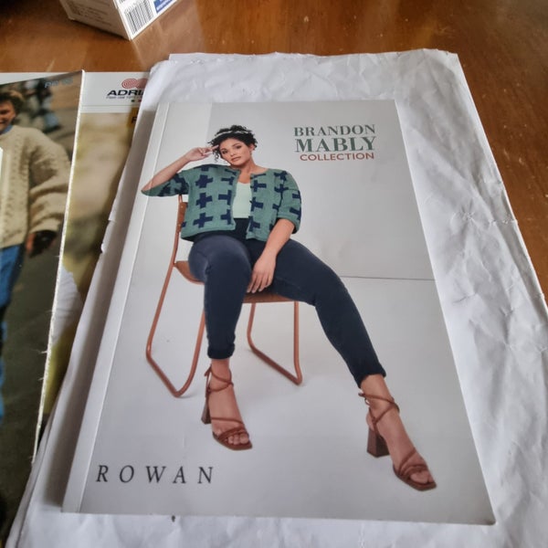 Knitting pattern book Carousel 1