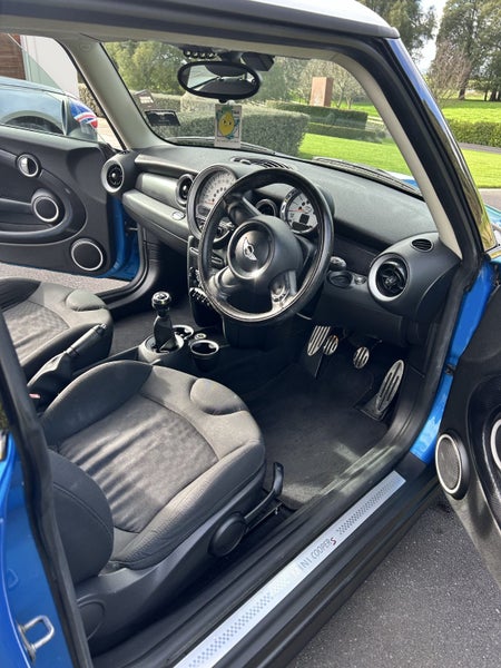 2010 MINI Cooper S443951211799521284