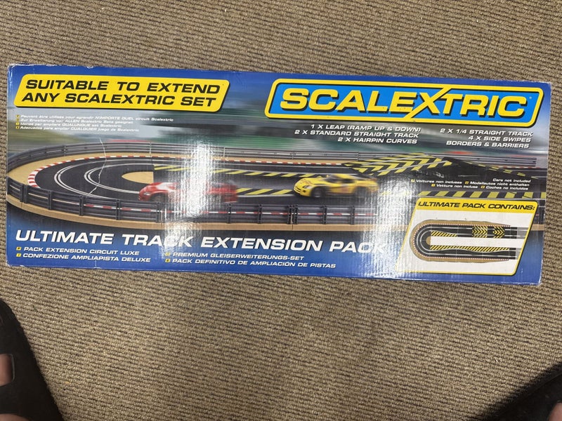 Scalextric ultimate track extension pack Carousel 1