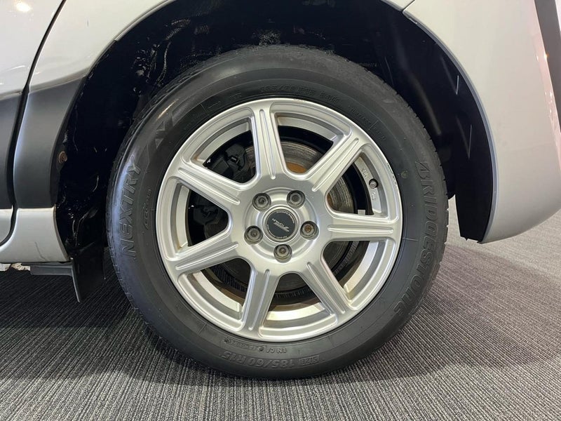 2016 Toyota Sienta Hybrid G/ 7 Seater/ Engine P | Trade Me Motors
