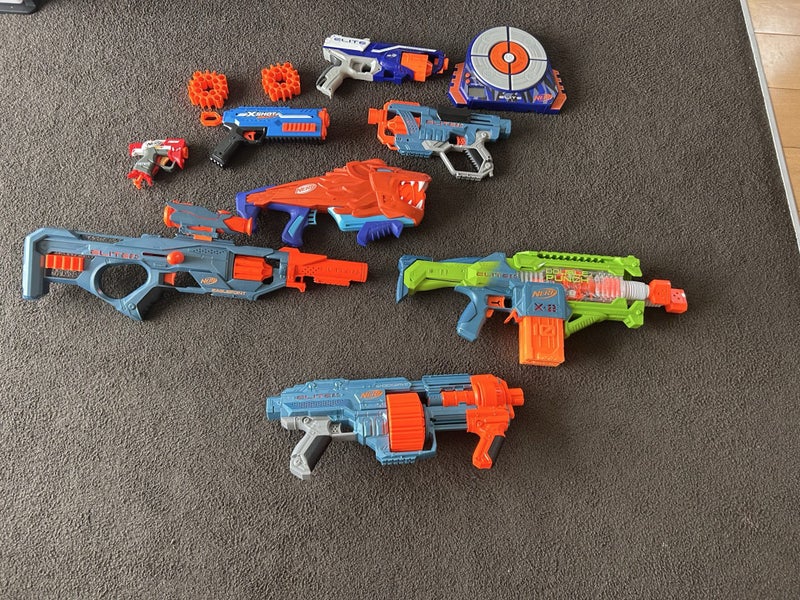 Nerf guns - bulk Carousel 1