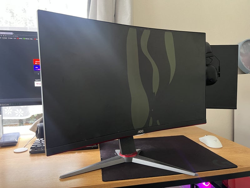 AOC monitor 27G2Z2/79 for parts Carousel 1