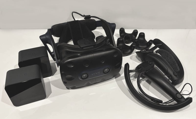 HTC VIVE Pro 2 [FULL KIT] Carousel 1