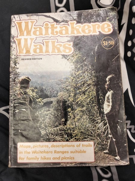 Waitakere Walks 1976 Paperback Carousel 1