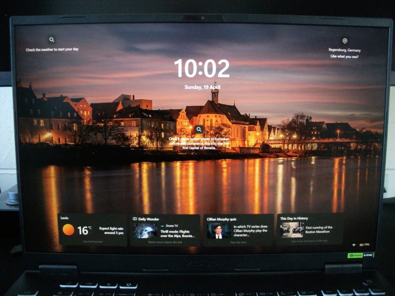 ASUS TUF GAMING A16 FA608UH NVIDIA RTX 5050 32GB DDR5 Carousel 1