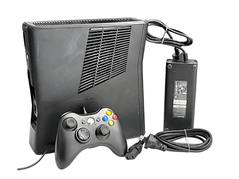 XBox 360 Slim 250GB + Wired Controller Carousel 1