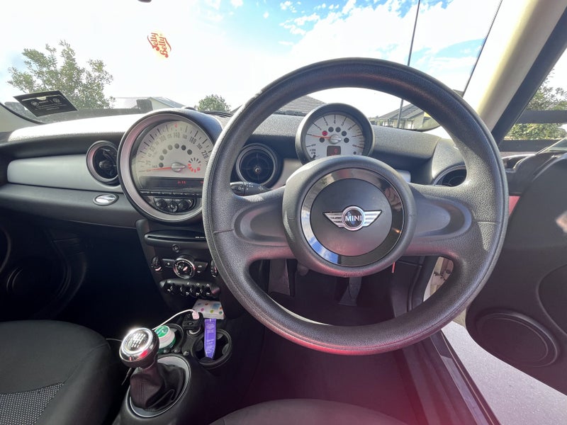2012 MINI One4309936640943820810