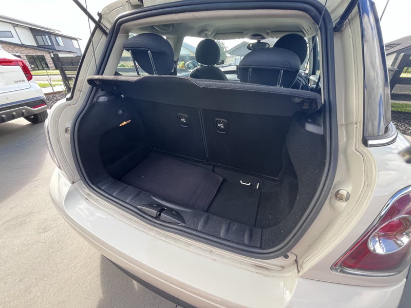 2012 MINI One4309936640943820811